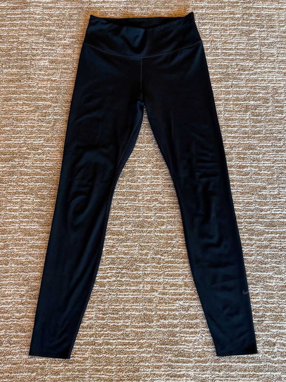 EUC Nike 7/8 Leggings Size Small